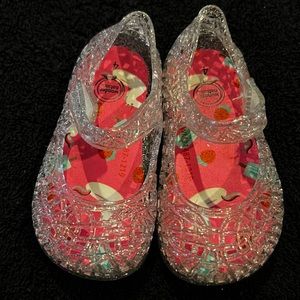 Wonder Nation jelly shoes